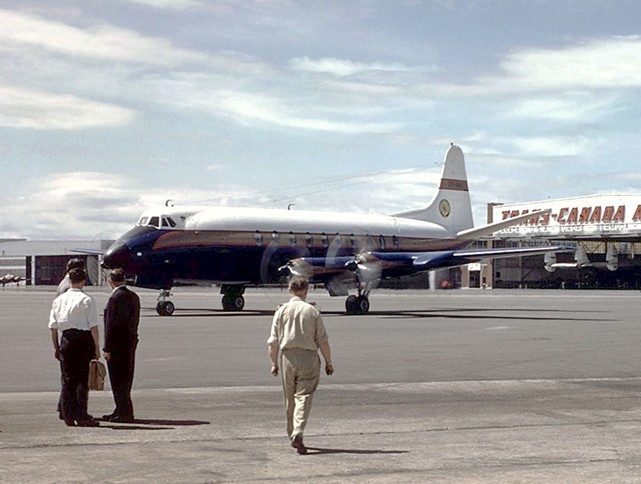 Photo of Royal Bank of Canada Viscount CF-RBC c/n 228