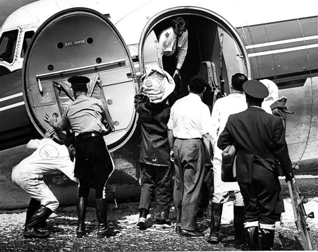 Photo of Trans-Canada Air Lines (TCA) Viscount CF-THN c/n 274 July 1962