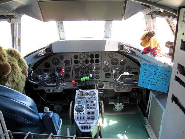 Cockpit of Viscount c/n 148 VH-TVJ