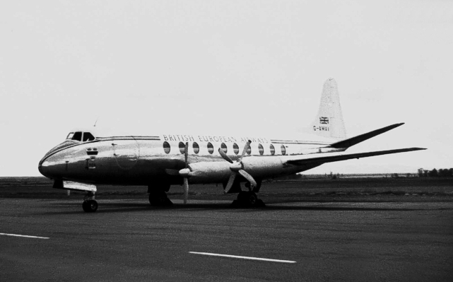 Photo of Ministry of Supply Viscount G-AMAV c/n 3 November 1951