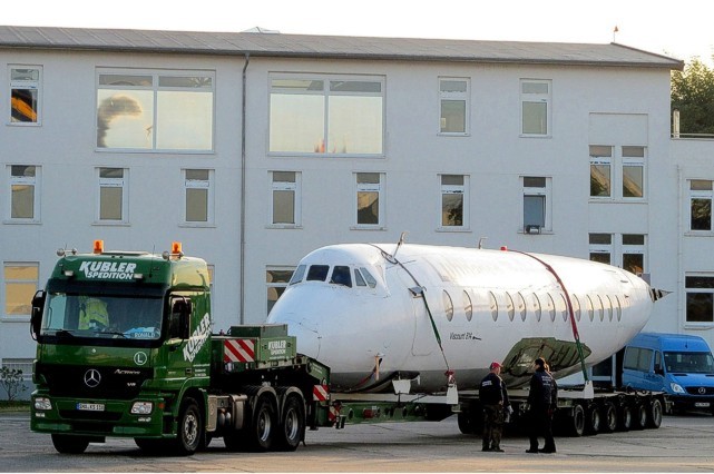 The Viscount arrives at Technik Museum Speyer in the early hours of the 21 September