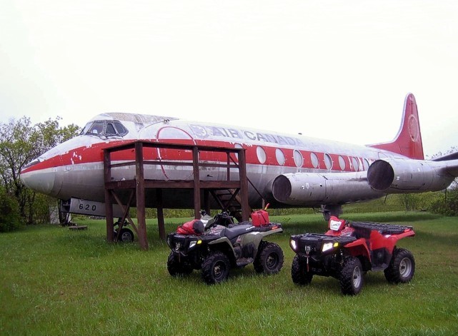 Viscount c/n 219 CF-THB