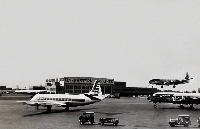 Photo of Capital Airlines (USA) Viscount N7407 c/n 105 June 1958
