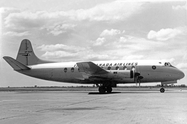 Photo of Trans-Canada Air Lines (TCA) Viscount CF-GXK c/n 70 July 1955