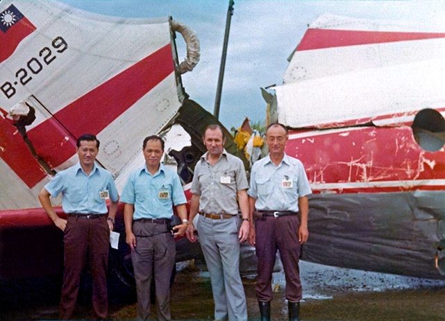 Photo of Far Eastern Air Transport Corporation (FAT) Viscount B-2029 c/n 439 August 1975