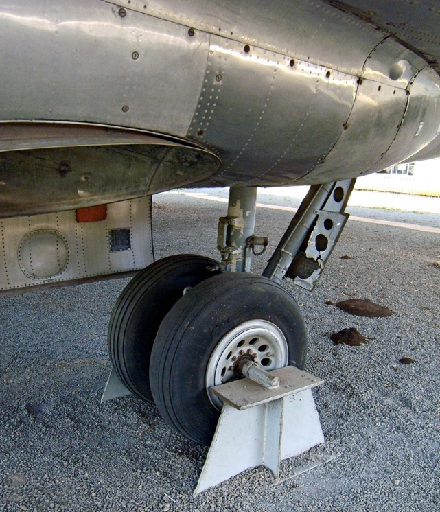 Photo of National Aviation Museum of Zimbabwe Viscount Z-YNA c/n 98 May 2016