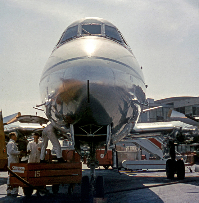 Photo of Capital Airlines (USA) Viscount N7406 c/n 104