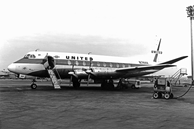 Photo of United Air Lines Viscount N7444 c/n 200 September 1964