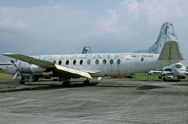 Photo of Bouraq Indonesia Airlines Viscount PK-IVZ c/n 451 June 2002