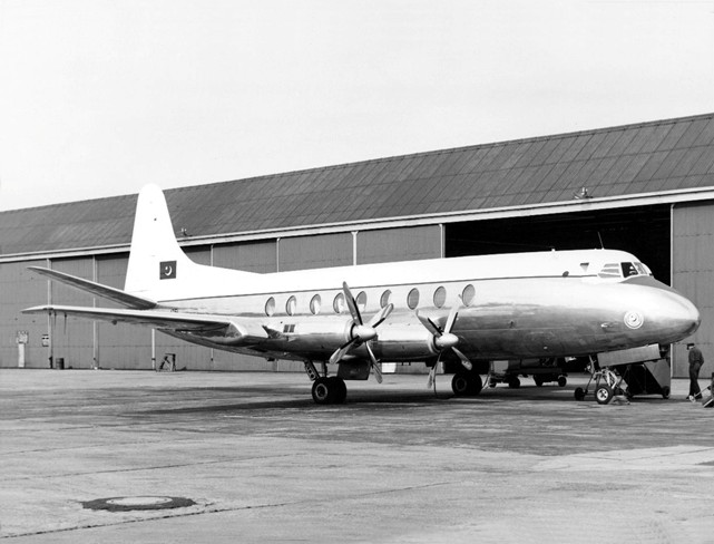Photo of Pakistan Air Force Viscount J751