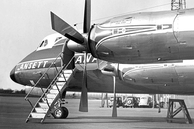 Photo of ANSETT-ANA Viscount VH-RMI c/n 416 April 1959