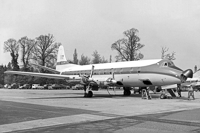 Photo of Union Carbide & Carbon Corporation (UCC) Viscount N40N c/n 435 April 1960