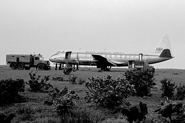 Photo of British European Airways Corporation (BEA) Viscount G-AOYL c/n 261 April 1961