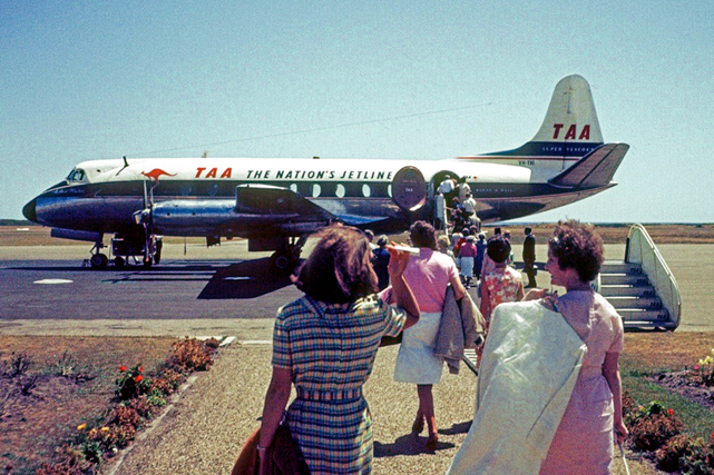 Photo of Trans-Australia Airlines (TAA) Viscount VH-TVI c/n 147 December 1968