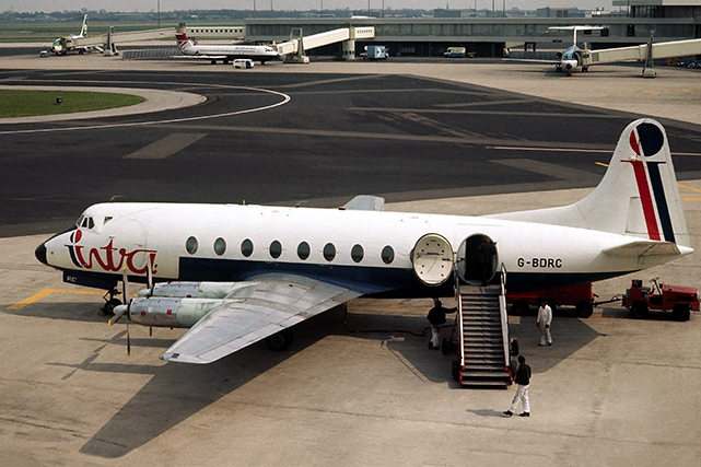 Photo of Viscount G-BDRC c/n 52