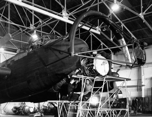 Later a spray grid was installed in front of the propeller to allow icing trials to be conducted