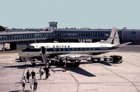 Photo of United Air Lines Viscount N7465 *
